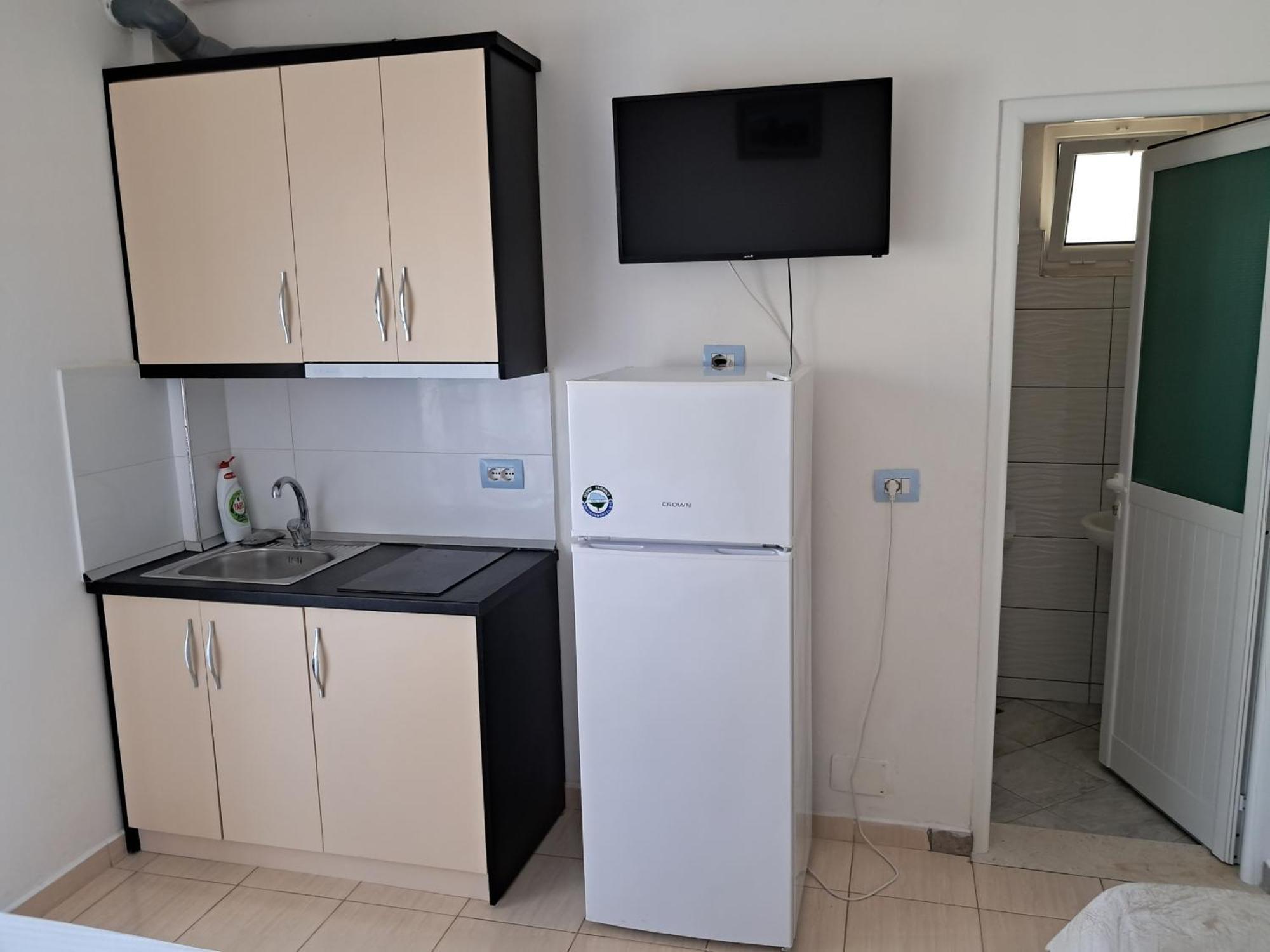 Elton Tafa Guest house
